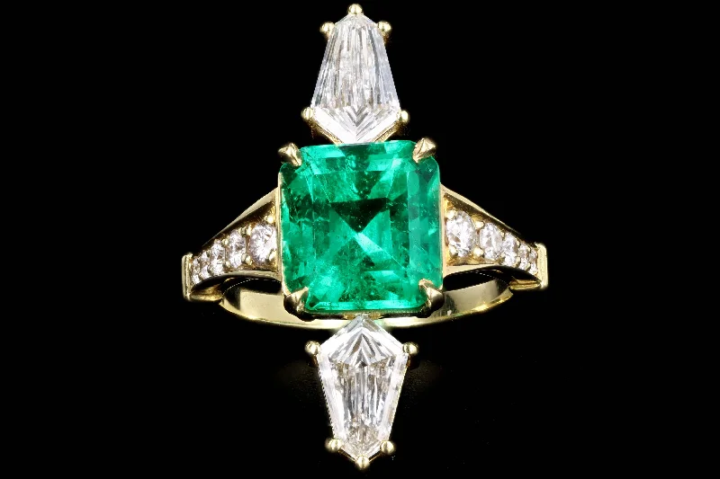 18K Yellow Gold 3.47 Carat Natural Colombian Emerald & Kite Diamond Ring AGL/GIA Certified