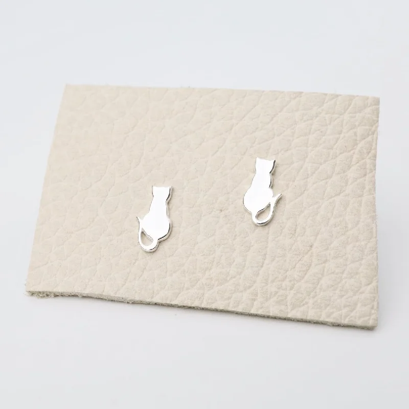 Sitting Cat Stud Earrings in Polished Sterling Silver