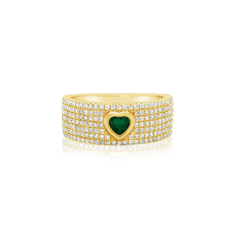 Pavé Diamond Ring With Emerald Heart