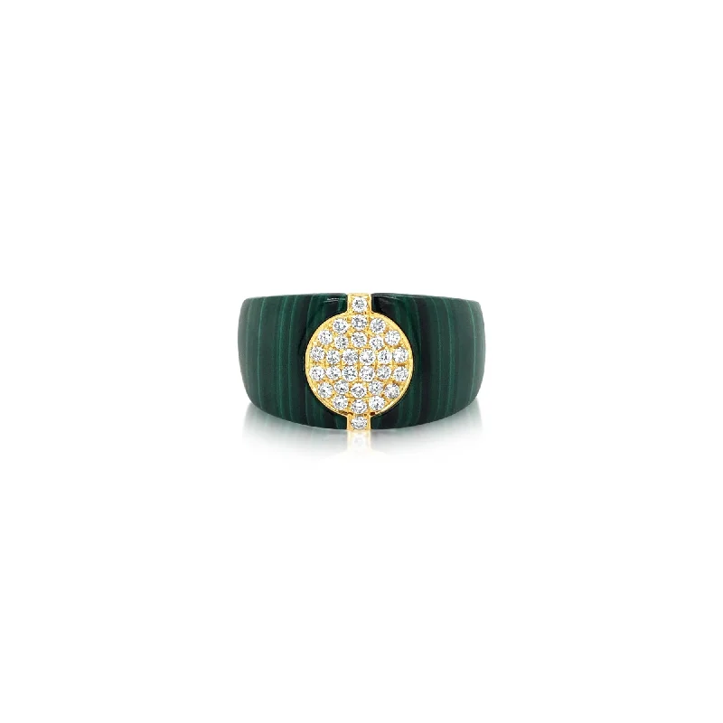 Split Malachite Ring With Round Diamond Center