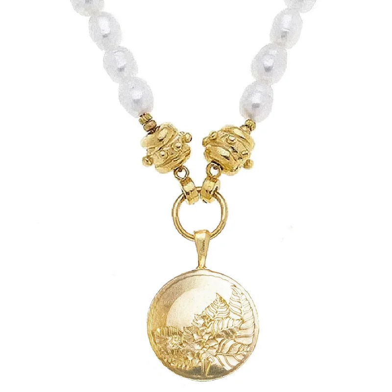 Tobacco Leaf Pearl Necklace